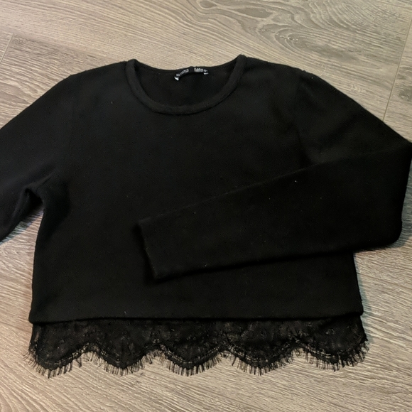 ZARA | Cropped Knit Lace-Trim Sweater 🖤 - Picture 1 of 3